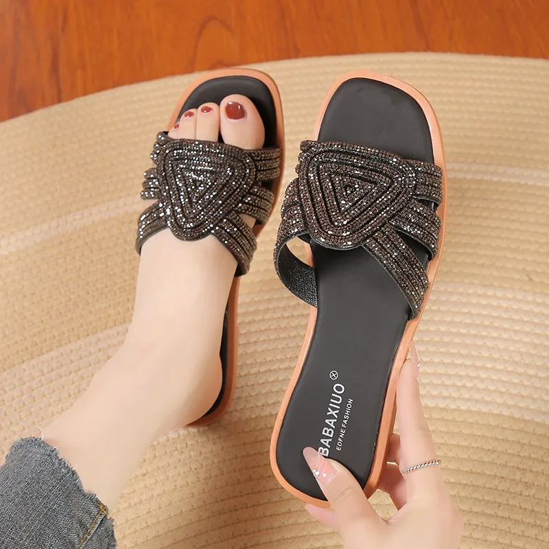 Plus Size Ins Bling Rhinestone Women Slippers Sandals Shoes Antiskid Flat Sole Slippers Woman Sandals Slides Beach Shoes