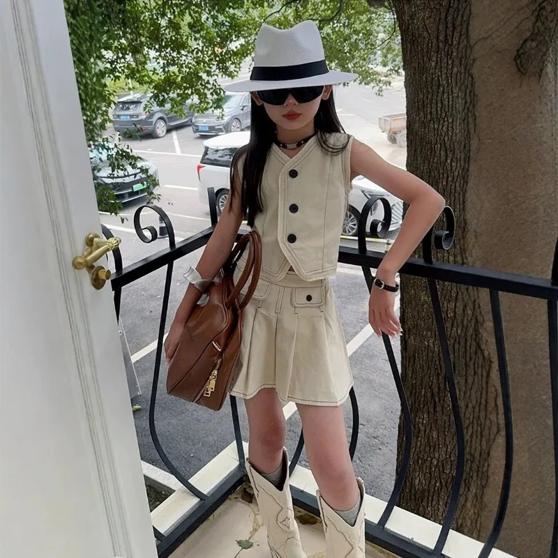 

Girls' Summer Vest and Short Skirt Set 2025 New Style Sleeveless Vest Top Casual Pleated Skirt Two-piece Set