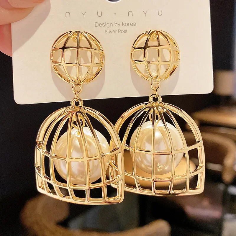 European and American Exaggerated Pearl Birdcage Niche Design New Trendy High-end Earrings for Girls Jewelry.