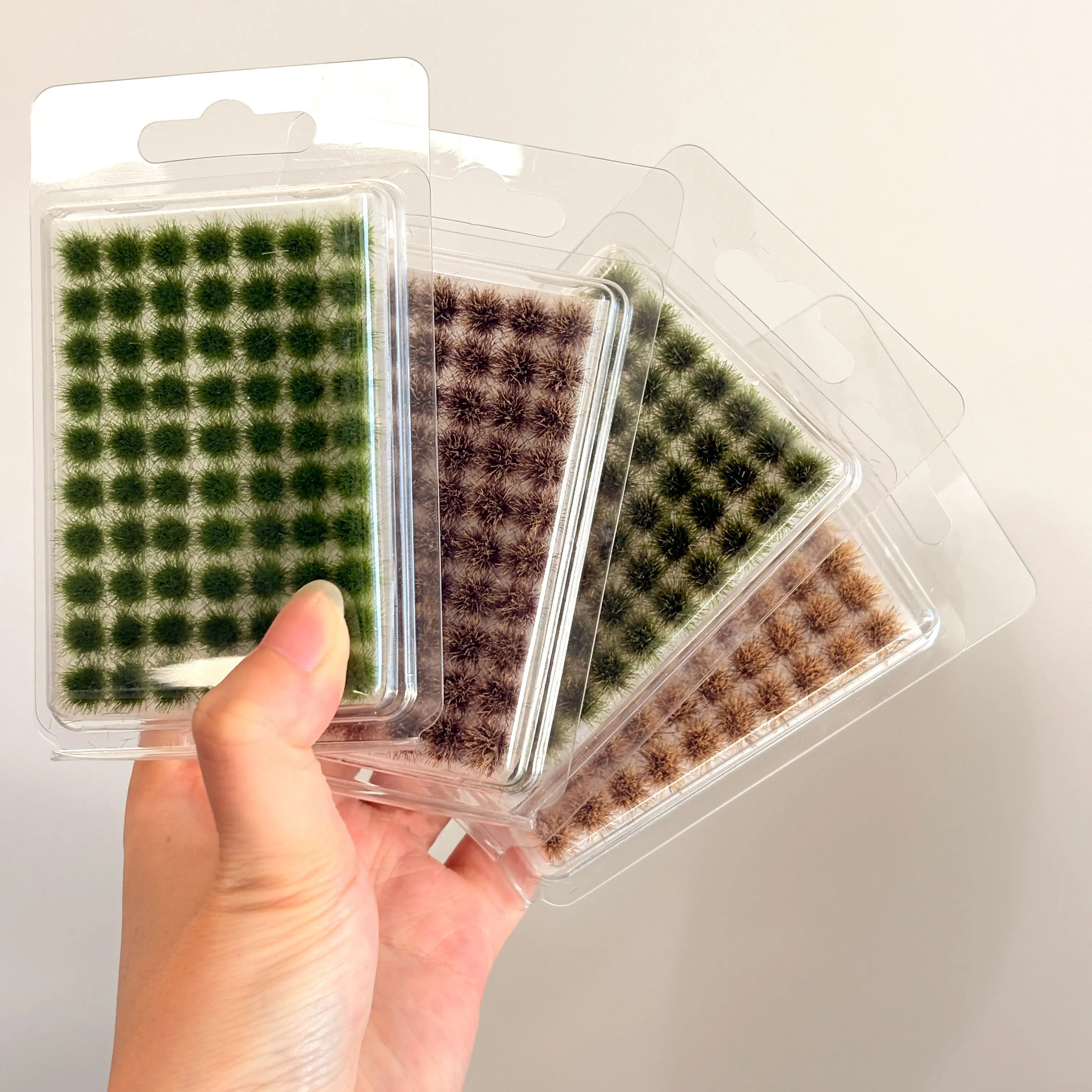 70tufts Static Grass Tufts for Miniature Garden Decor,Tiny Bonsai Model Grass Tufts,Crafts Mini Scene Decor,DIY Micro Landscape