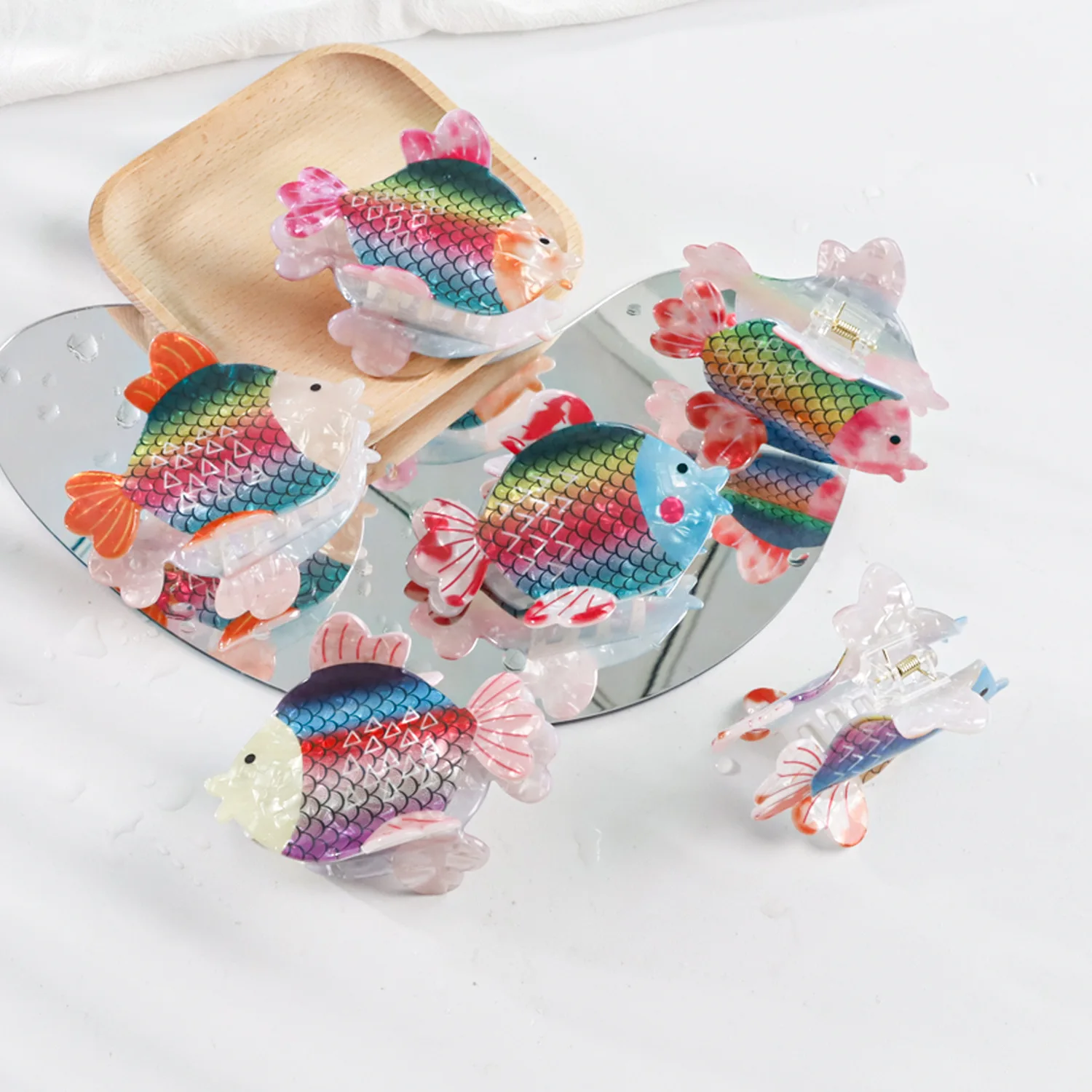 

DuoShang New Style Colorful Goldfish Print Hair Claw Light Luxury PVC Claw Clip Crab Hair Clip for Women Girls Hair Accessories