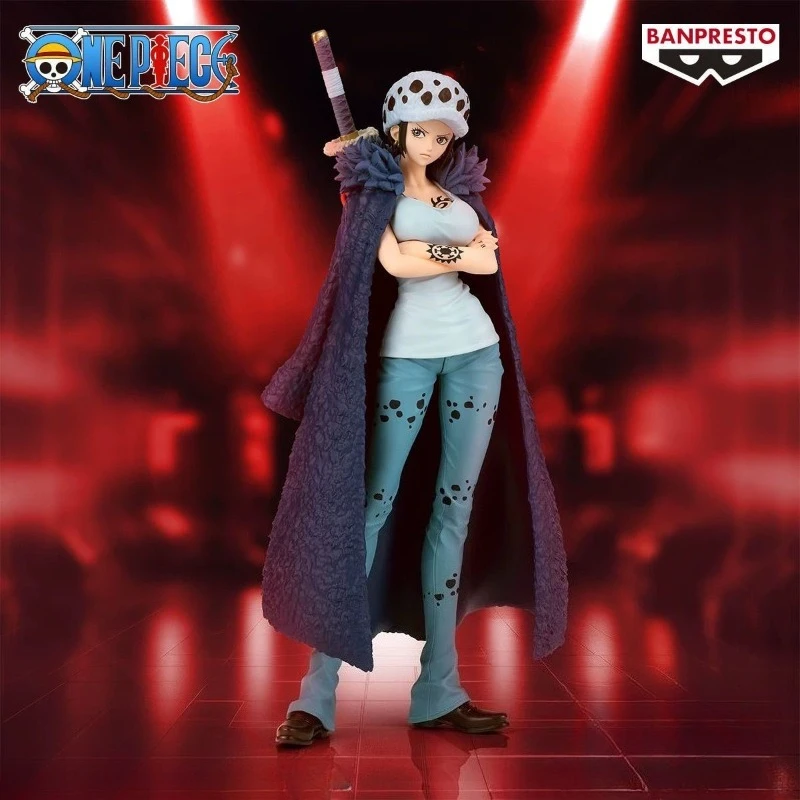 

Оригинальная коробка Bandai, цельный блестящий шарм Trafalgaro, коллекция настольных украшений, подарки