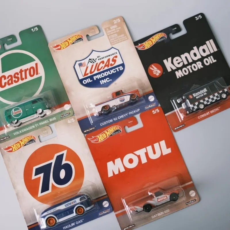Hot Wheels Castrol Conjunto de óleo de motor Volkswagen T1 Datsun Captador Liga Modelo de carro Brinquedos para crianças Cultura popular Presentes automotivos