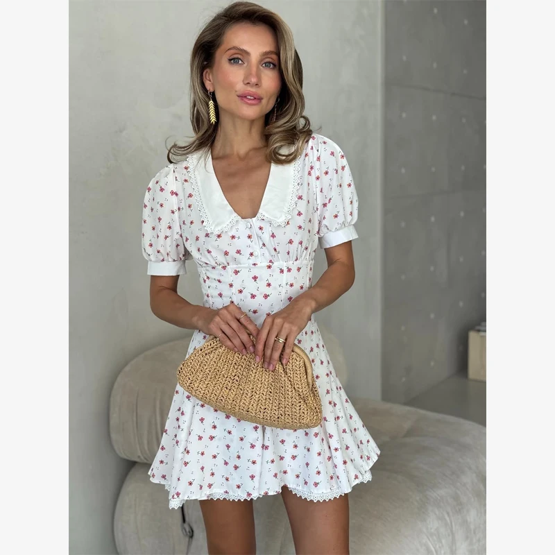 

Women Floral Romper Lace Trimmed Collar Puff Short Sleeves V Neckline Cute Retro Style vestido 2026 Summer New Daily Occasions