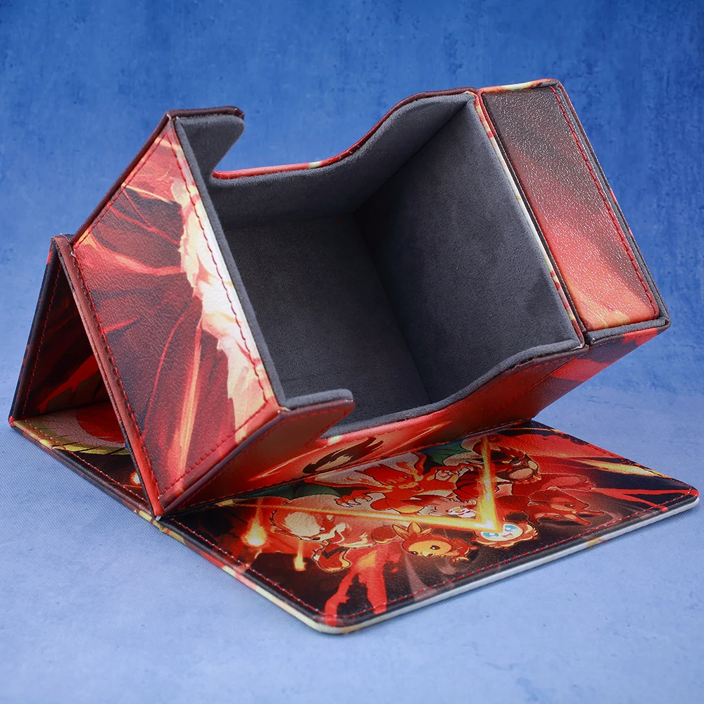 Fire Type Dicewinder voor PTCG, past op 100 kaarten met dubbele mouwen, kaartopslag dekdoos voor MTG Commander TCG YGO OPCG DTCG kindercadeaus