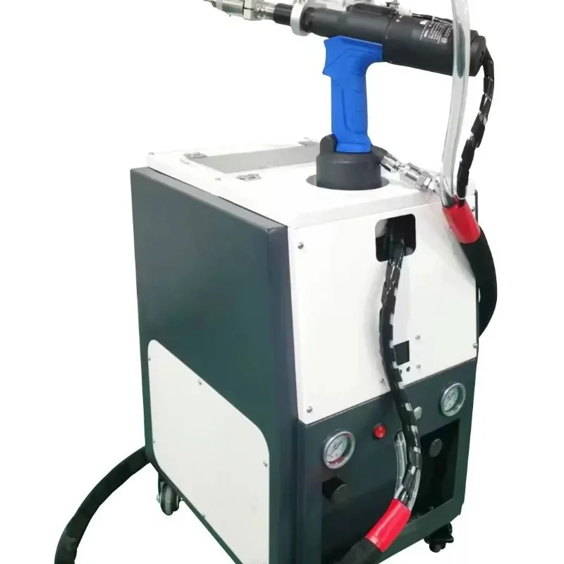 Lock nut machine, automatic feeding and pulling nut machine