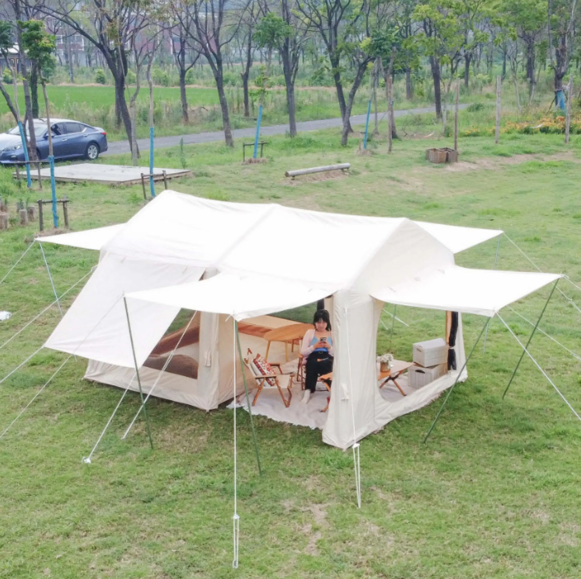 NatureNest Manufacturer Outdoor Camping One Bedroom One Living Room Four Seasons Tent Camping Multi-family Easy To Build