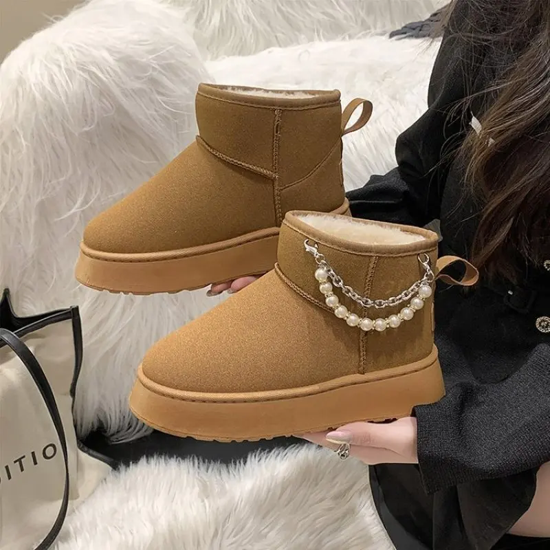 

2024 NEW Snow Boots Women New Autumn and Winter Thick Soled Padded Short Boots Anti-slip Warm Cotton Shoes English Style Comfort