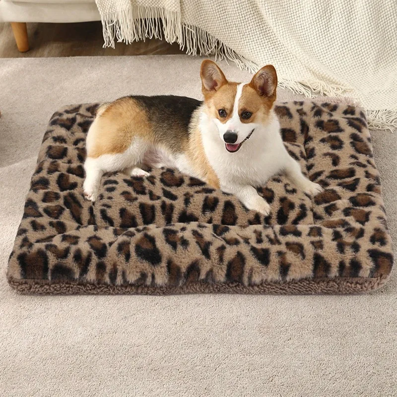 1pc Leopard Print Plush Pet Mat, Reversible Plush Pet Mat Ultra Soft Dog Cat Crate Mat Sleeping Cushion Pad Machine Washable