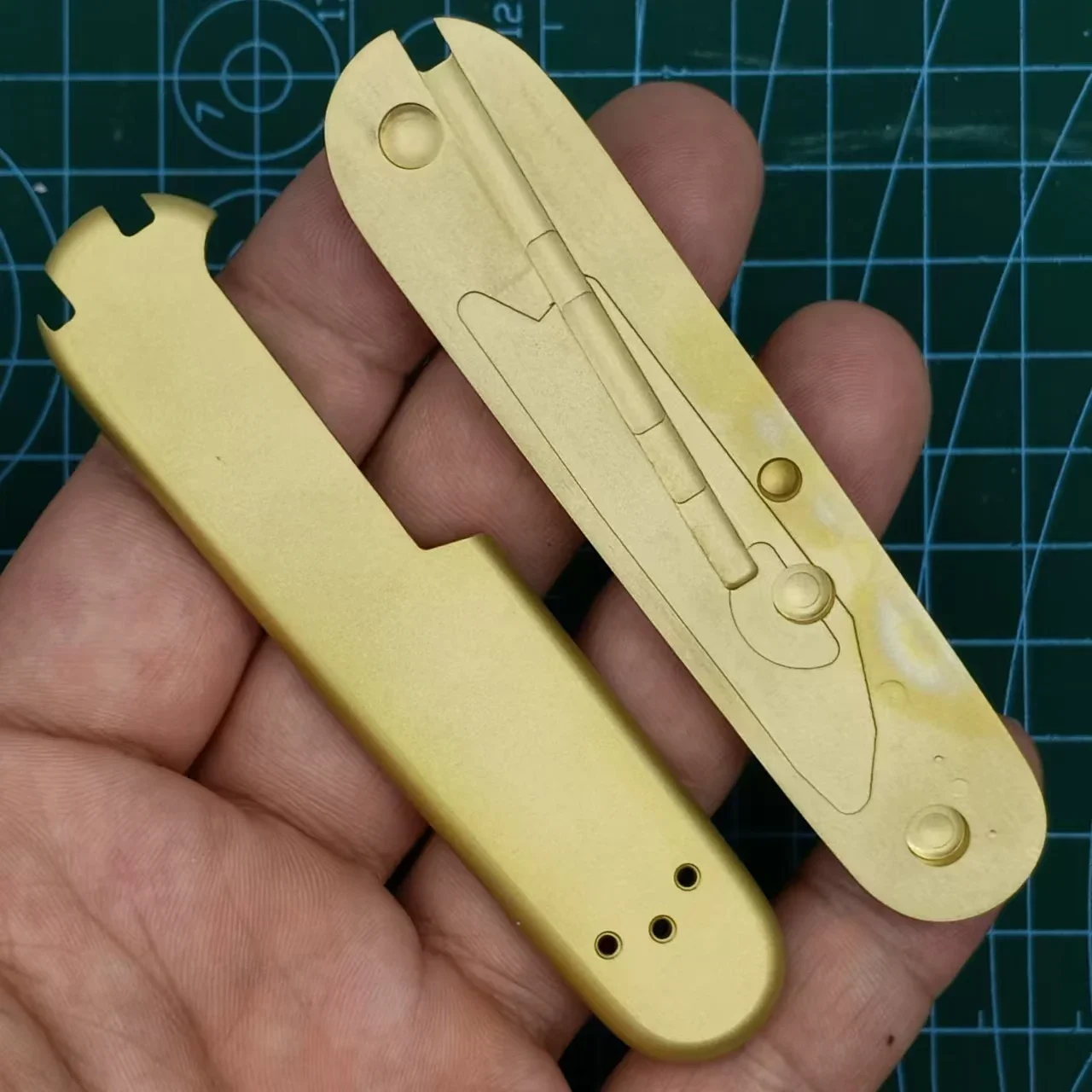 1 Pair Brass Handle Scales for 91mm Victorinox Swiss Army Knives