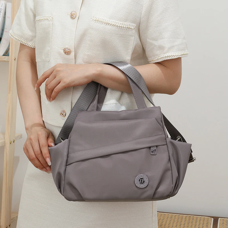 Vintage Nylon Umhängetasche für Damen, Retro-Mode Schulterhandtasche, leichte Handtasche, Trendige Alltags-Pendler-Accessoire – Detail 10