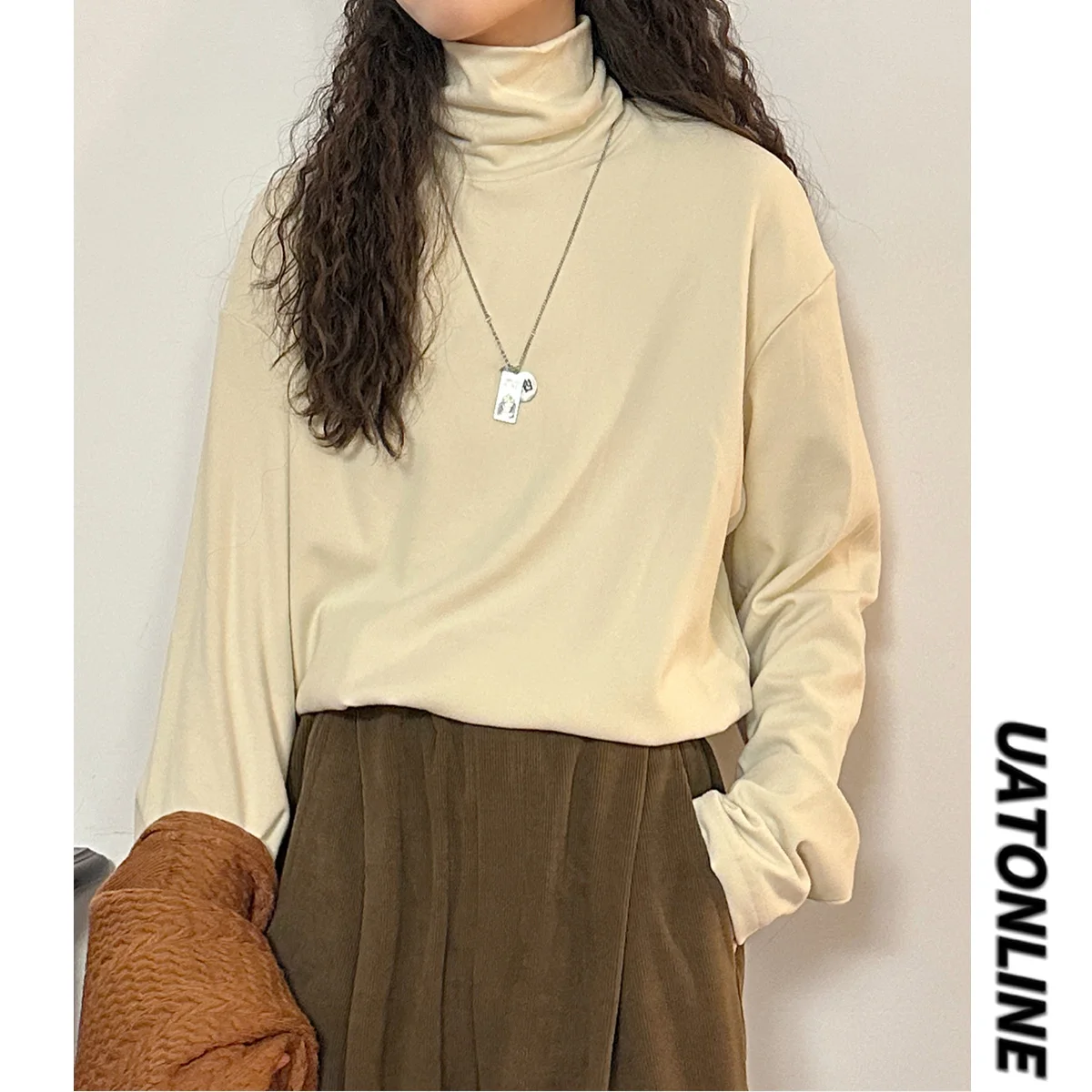 UATONLINE Autumnal American Retro Apricot Long Sleeve T-Shirt High Collar Base Layer Shirt Street Style Versatile Innerwear Top