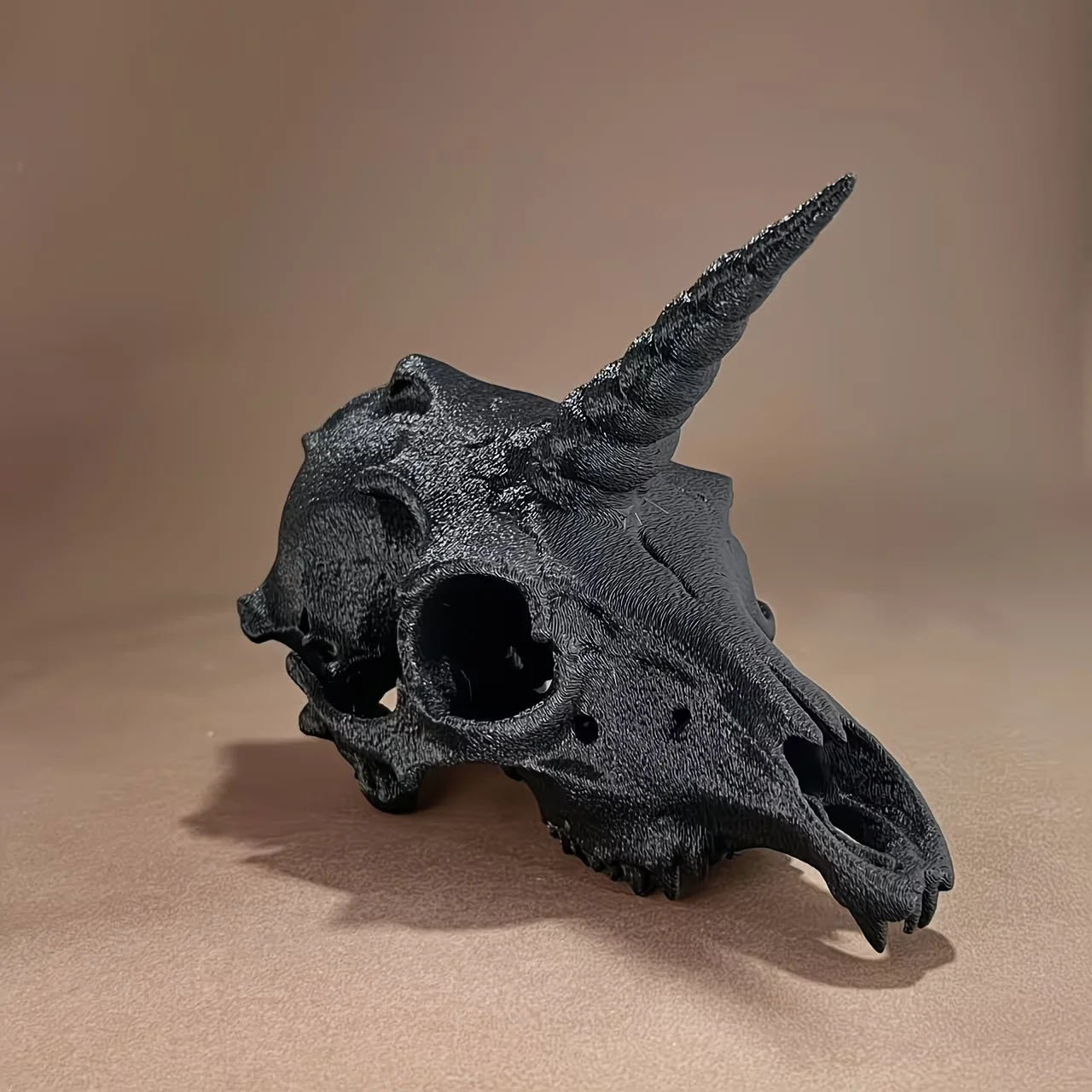Unicorn Skull Figurine Ornament, Can Be Freely Painted, Is a Good Home Ornament Decoration
