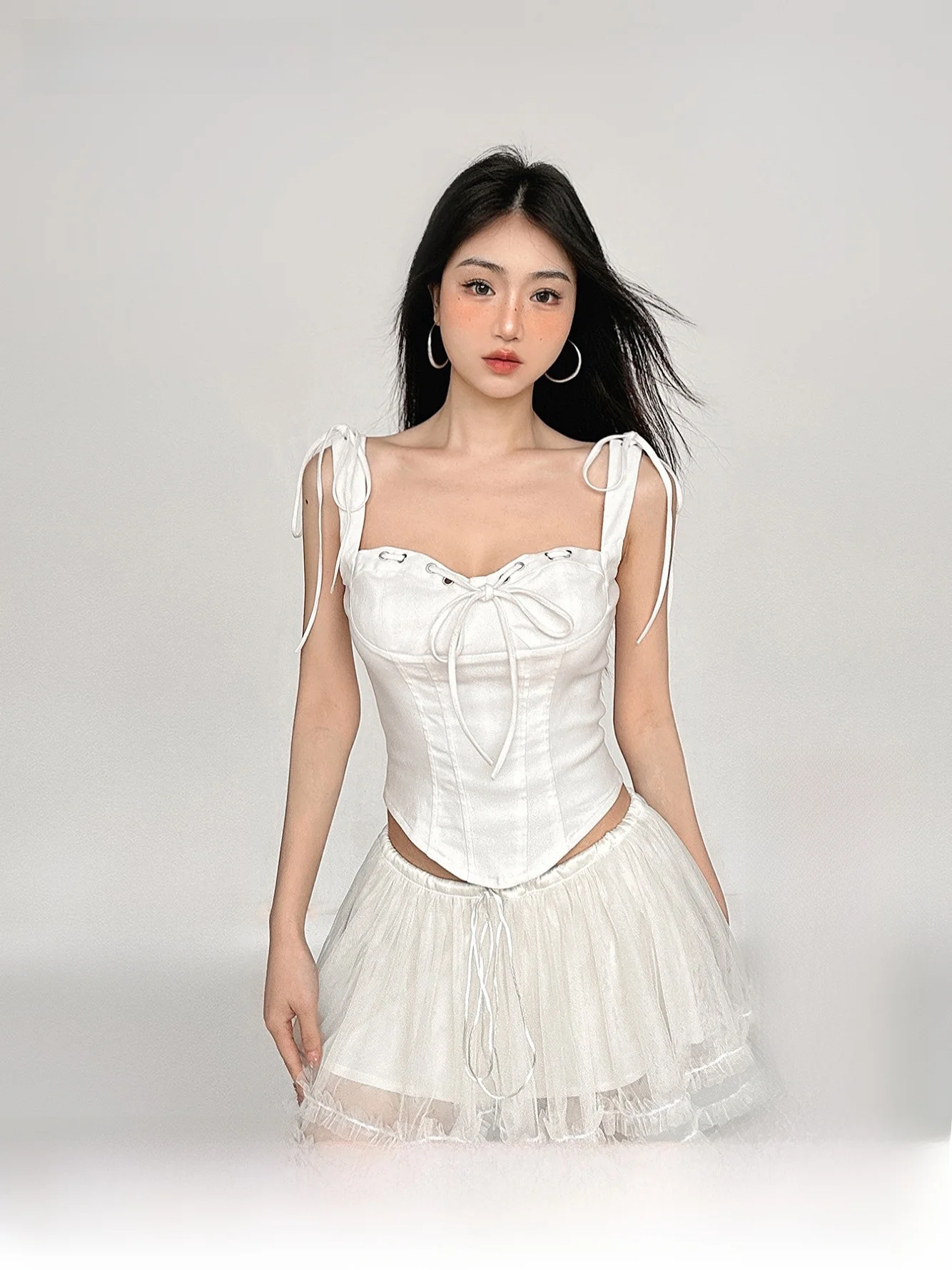 

Чистый белый Fff Ballet Sle Knot Waist Cinched Chien Eye Strap Brtte ort Street Sle Color