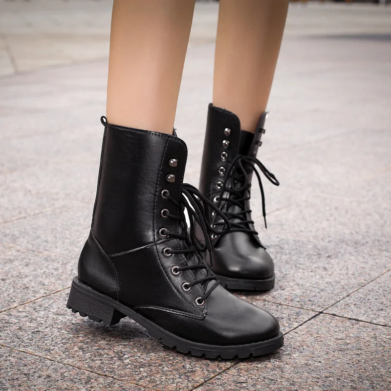 Short boots for women in autumn and winter 2025 plus size round toe lace up casual mid length boots
