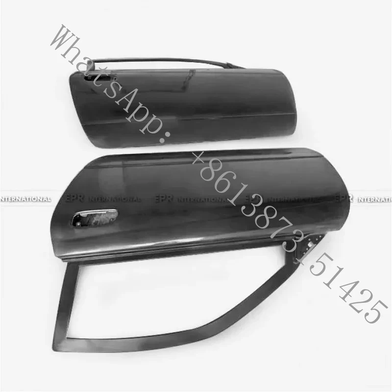 

Suitable SAAR Silvia S15 Carbon Fiber Racing Track Door Panel| Track - Focused Weight Saving & 3K Twi