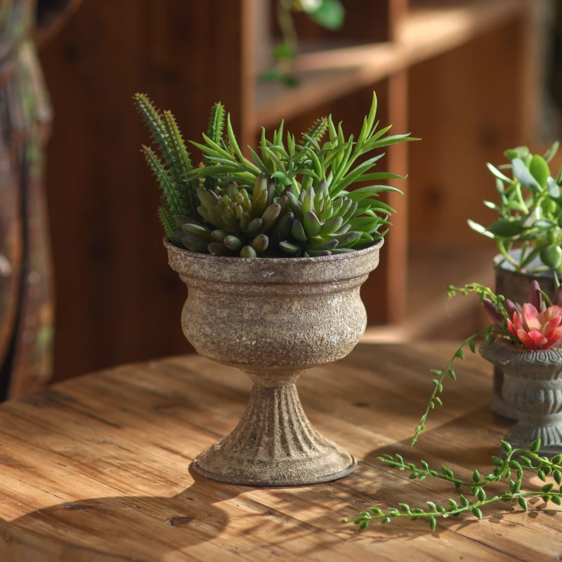 Vintage Iron Art Succulent Flower Pot, Decorative Flower Pot for Balcony, Courtyard, and Garden, Practical Flower Pot Decoration for Home Decor