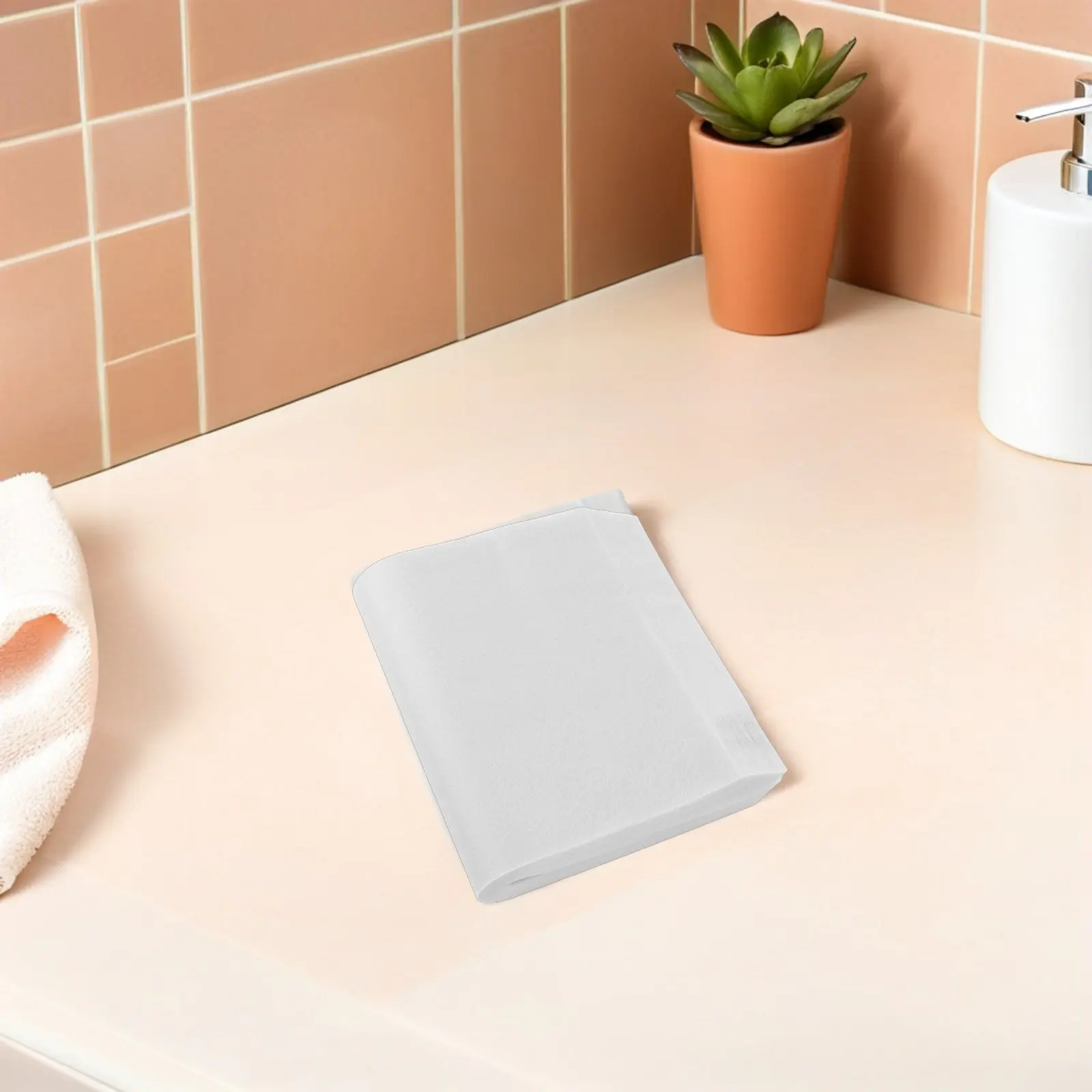 

300 Sheets Nail Dust Collector Filters Replacement Non-Woven Filter Paper for Manicure Vacuum Dust Catcher Nail Salon Home Use