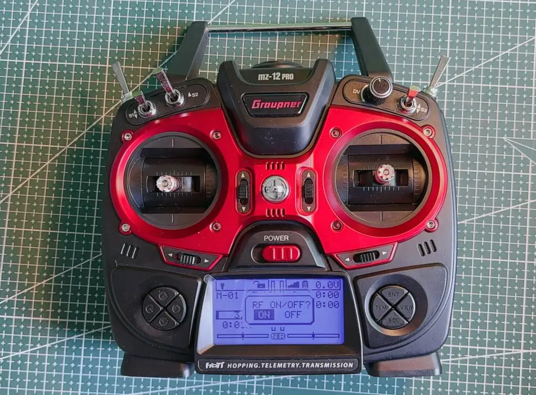Graupner mz-12 PRO 12 Channel Telemetry HoTT Radio System 250 model memories, 5 model types, real-time voice Tranmitter GR12L RX
