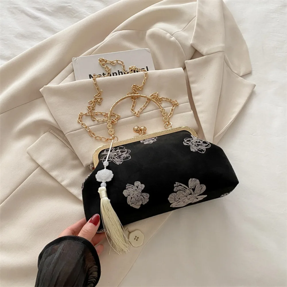 

Flower Pattern Chinese Style Handbag Cheongsam Accessories Single Shoulder Hanfu Clutch Bag Elegant with Pendant