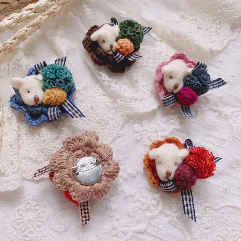 Johnature Mori Cute Age-reducing Handmade Yarn Woven Flowers Vintage Dog Accessories Brooch Bear Head Brooch Accessories Corsage