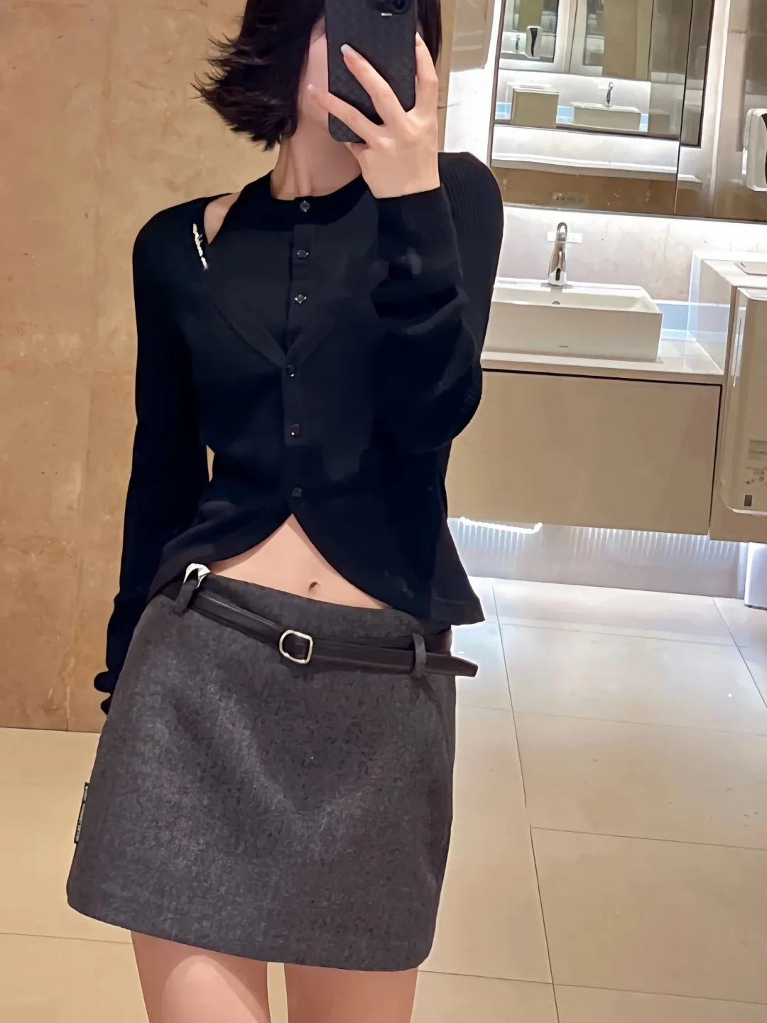 

Сексуальный вязаный свитер с вышивкой-буквой на одно плечо, имитация двухслойности, шерстяной, женский, модный, осенне-зимняя новинка