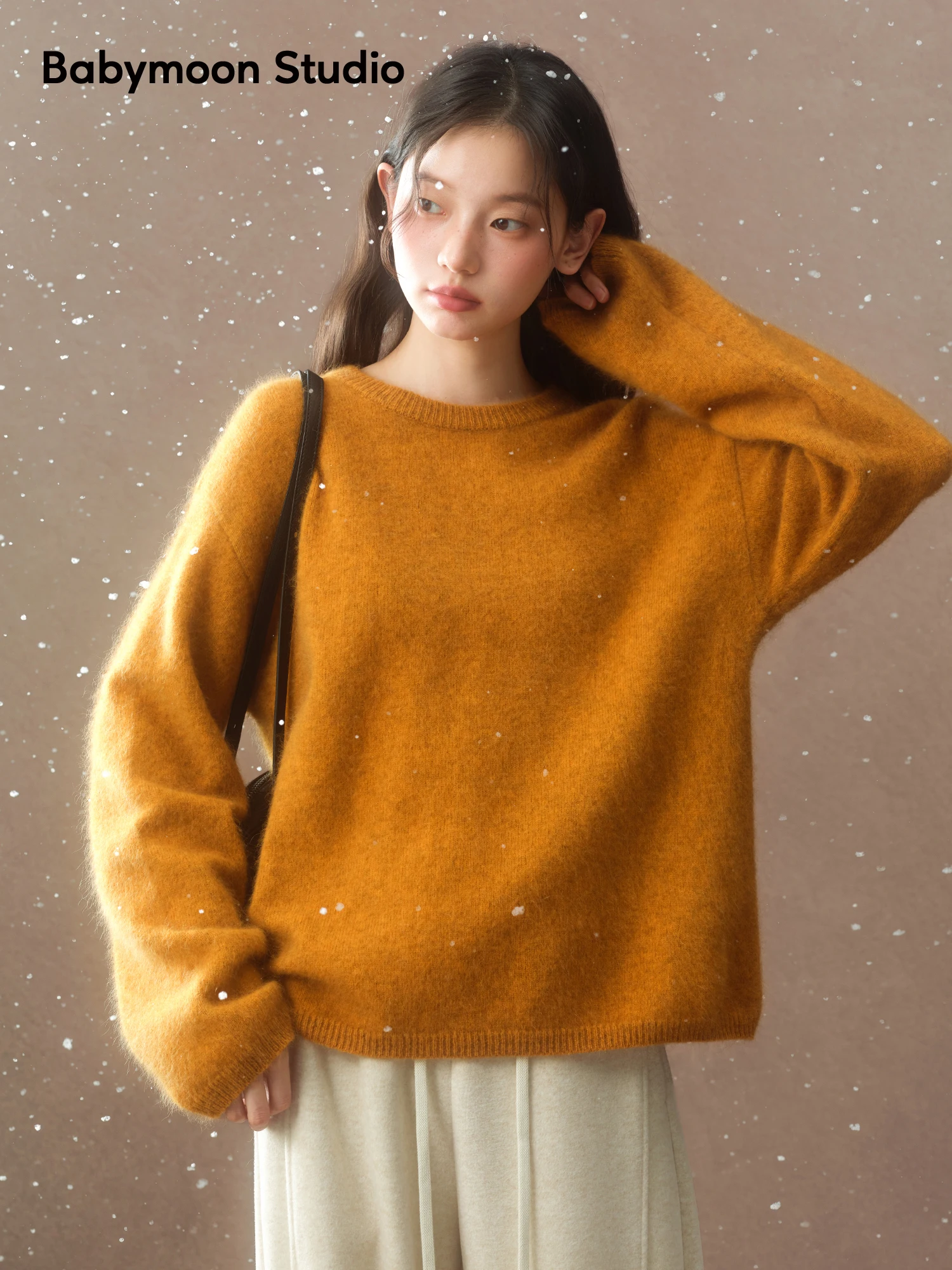 

Babymoon round Neck Knitted Sweater Soft Cozy Mixed Wool Rabbit Fur Loose Overhead Casual Style Women's New Fashion