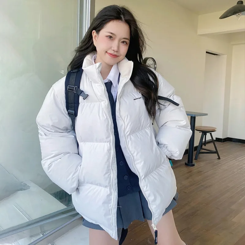 

2023 New Short Down Jackets Women Casual Loose White Duck Down Coats Fashion Stand Collar Warm Female Down Coats LJ6051