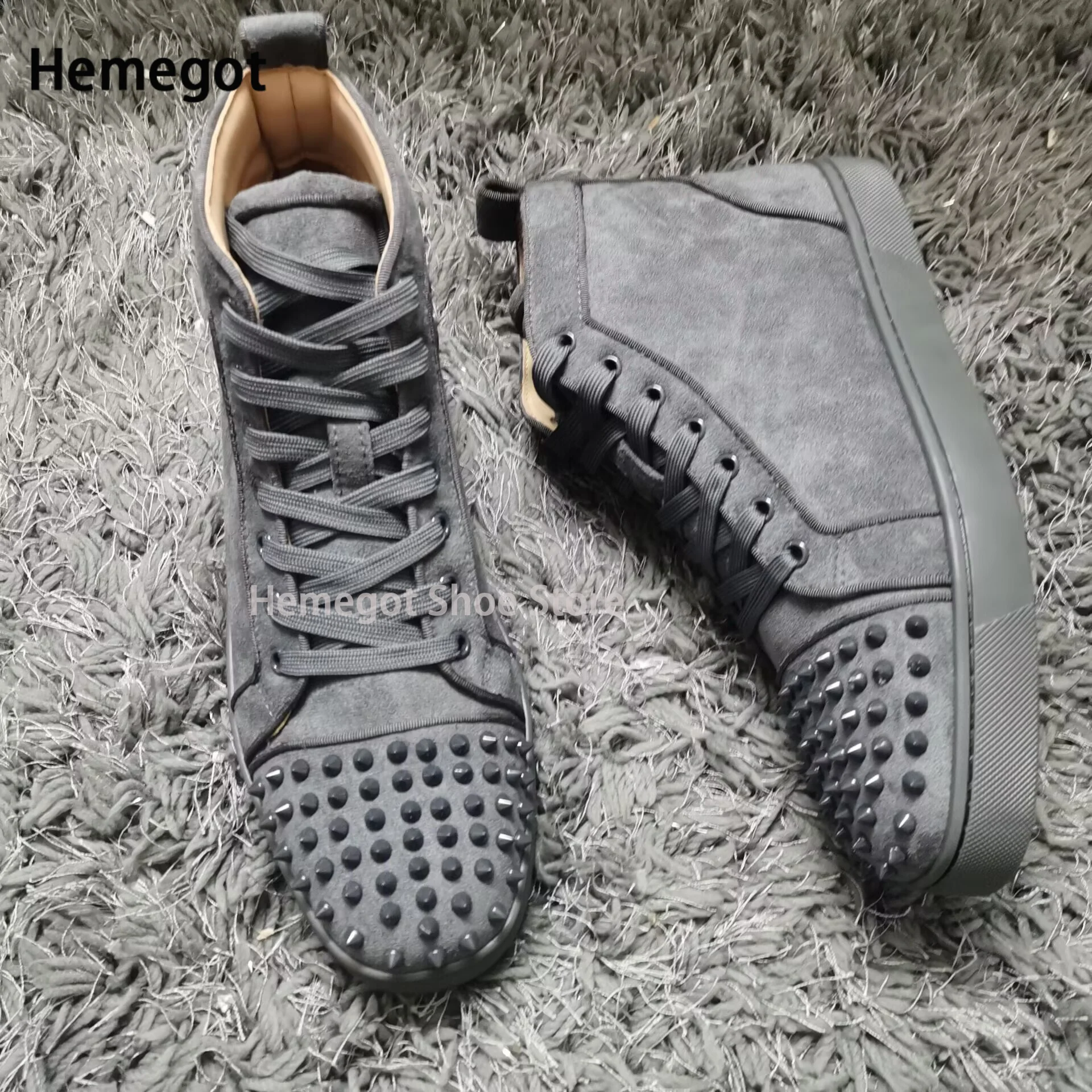 High Top Riveted Men\'s Casual Shoes Breathable Lace-Up Round Head Solid Color Casual Sneakers Hemegot High Quality Brand Shoes