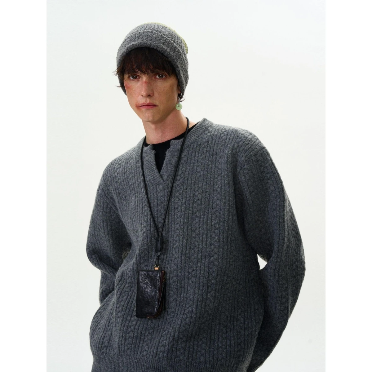 

Loose Men's Knitted Sweater Henry Collar Lazy Sle American Retro Twist Design Comfortable Soft Polyester Long Sve Autumn...