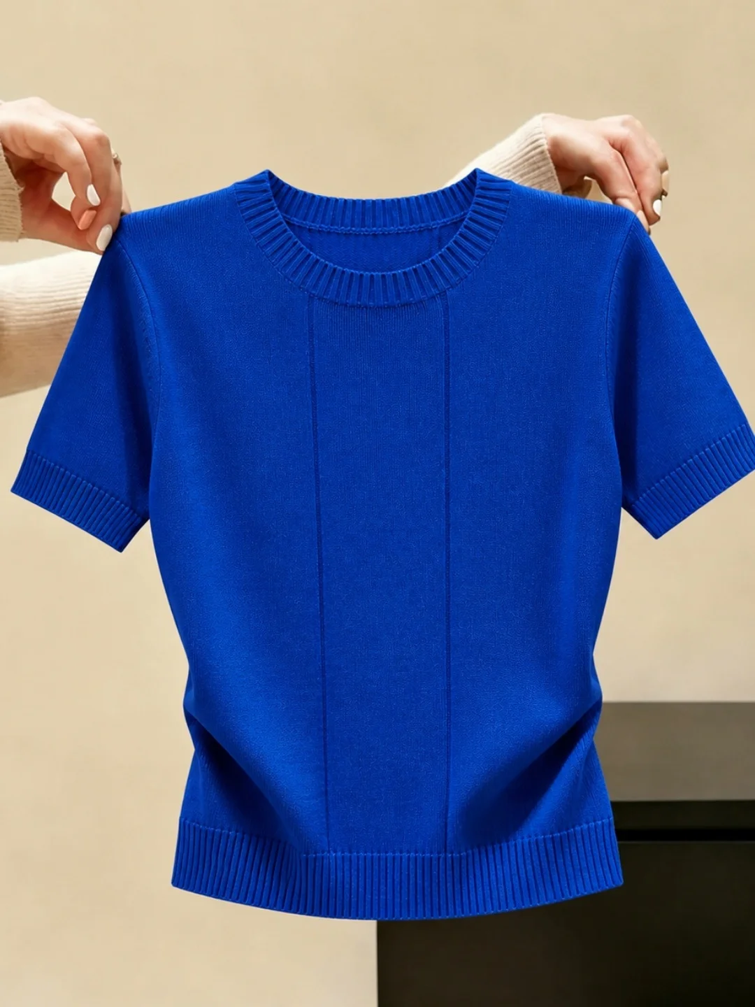 

Korean Style Pure Color round Neck Knitwear Soft Comfortable Short Sleeve Top Versatile Slimming Summer Fashion High End Feeling