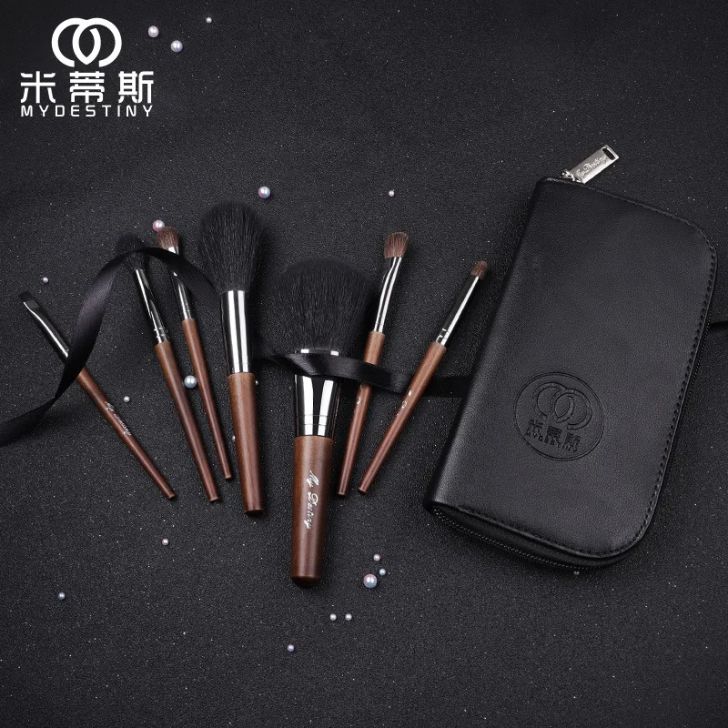 Pennello per trucco Cangzhou Set completo di 7 strumenti per il trucco pennello per trucco in polvere di legno massello ombretto correttore Halo Dye Brush Spot