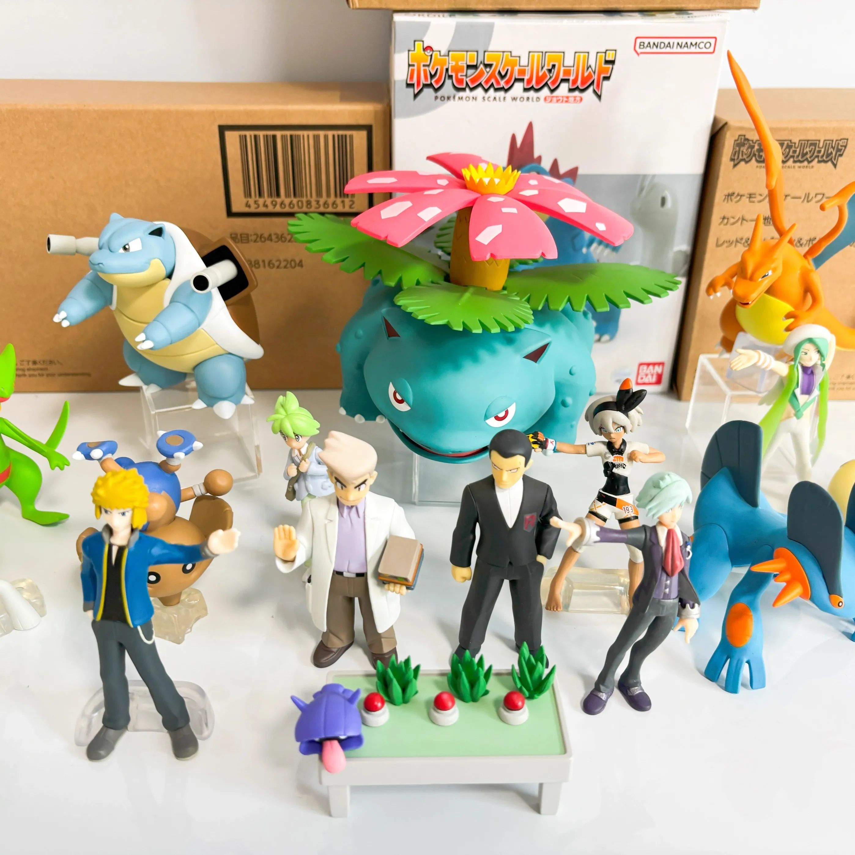 Figura de acción de Pokémon en Stock, Ectoplasma Electabuzz, el mundo de las proporciones, modelo de Anime, adorno de escritorio, juguetes para niños, regalos