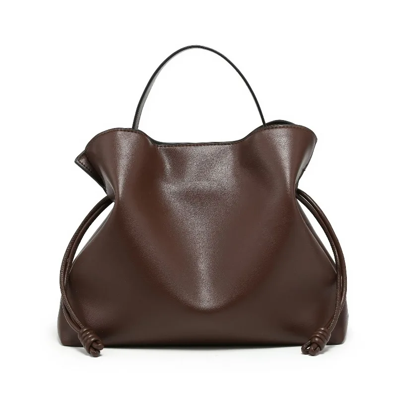 

2026 Drawstring Bucket Bag Commuter Versatile Shoulder Bag Large Capacity Underarm Bag