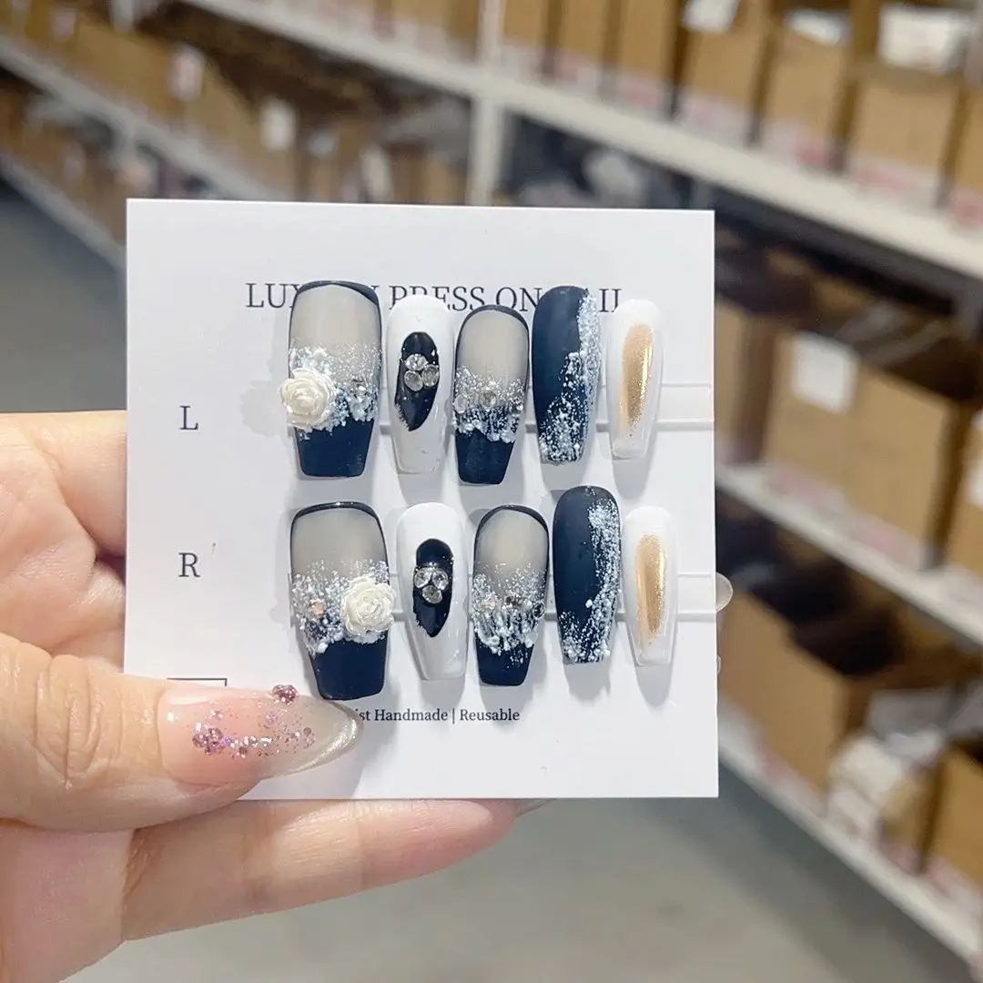 Black and White Frosted Camellia Magic Mirror Powder Detachable Reusable High-Quality Elegant White Handmade Press On Nails.