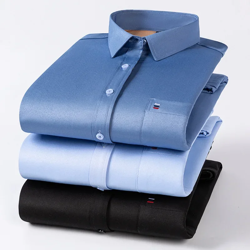 Increase the long-sleeved shirt with pockets and velvet thickening for formal wear, and men warm business casual iron-free shirt