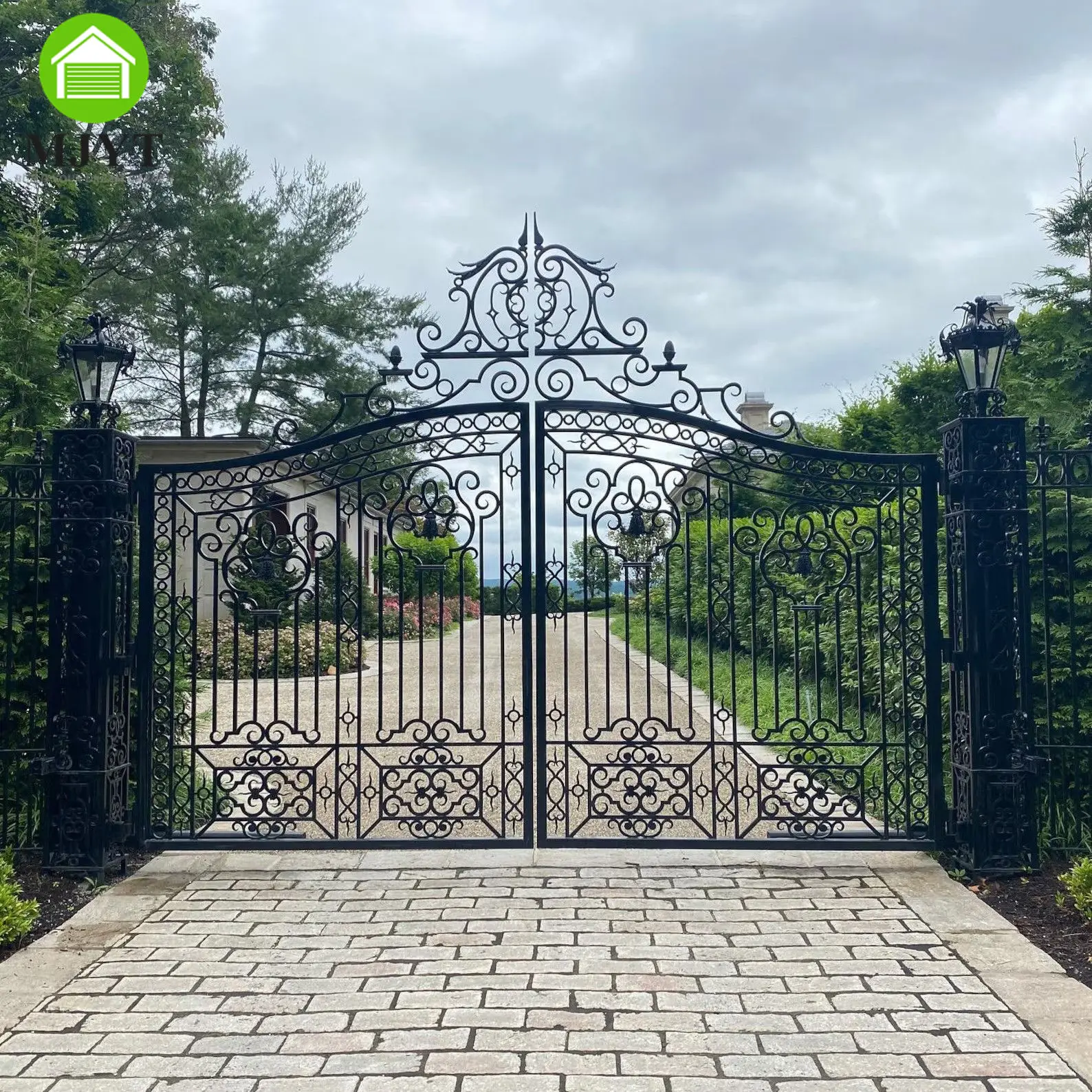 Foshan Gate Company-Manor Farm Forged Iron Gates with 3D Modeling Custom Colors Eco-Friendly Powder Coated Smart Driveway Gates