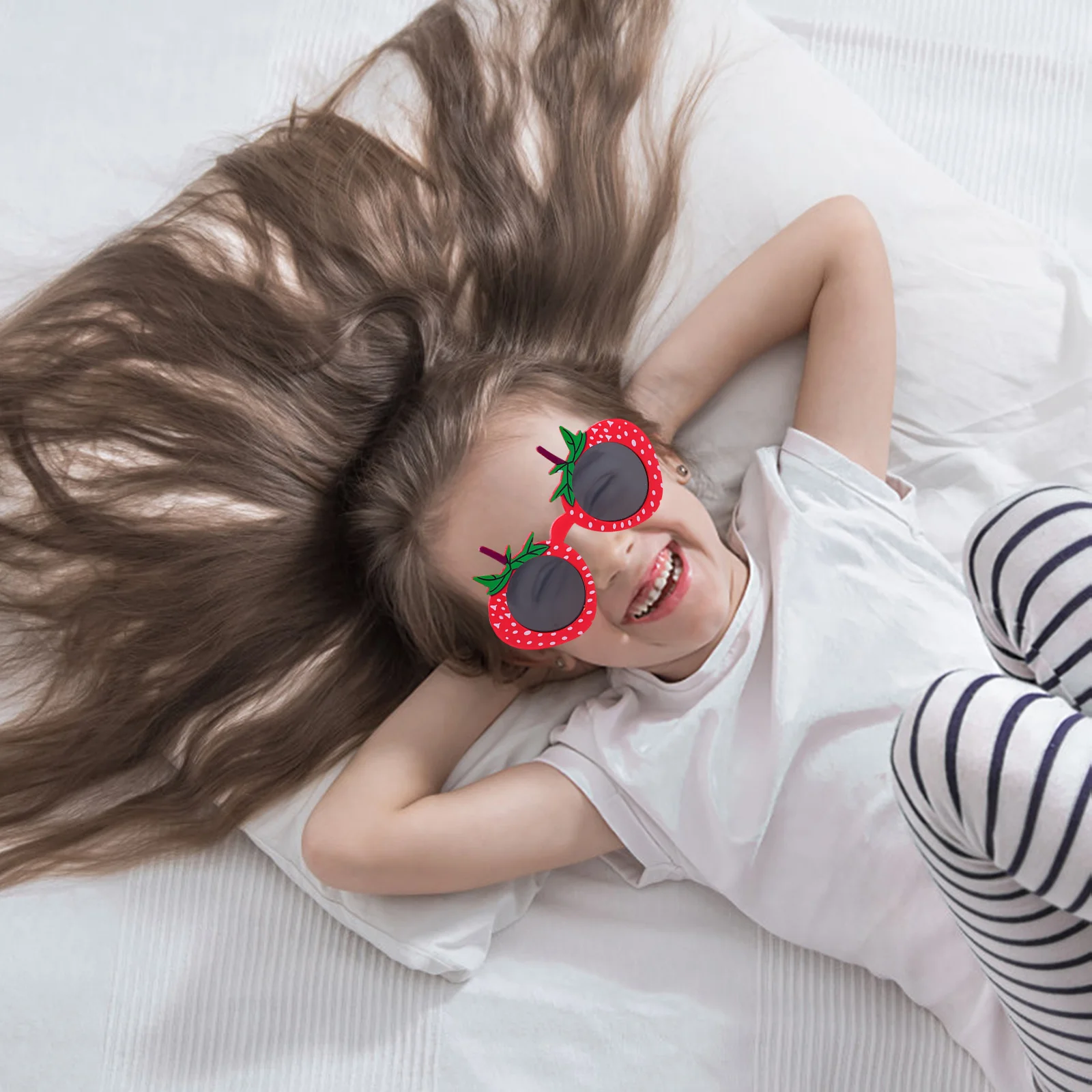 

4Pcs Strawberry Sunglasses Bright Colorful Party Glasses for Birthday Festival Photo Prop Supplies