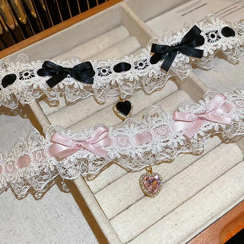 Vintage Black White Ribbon Bow Lace Choker Necklaces with Rhinestone Heart Pendant Sweet Lolita Cosplay Collar Women Jewelry