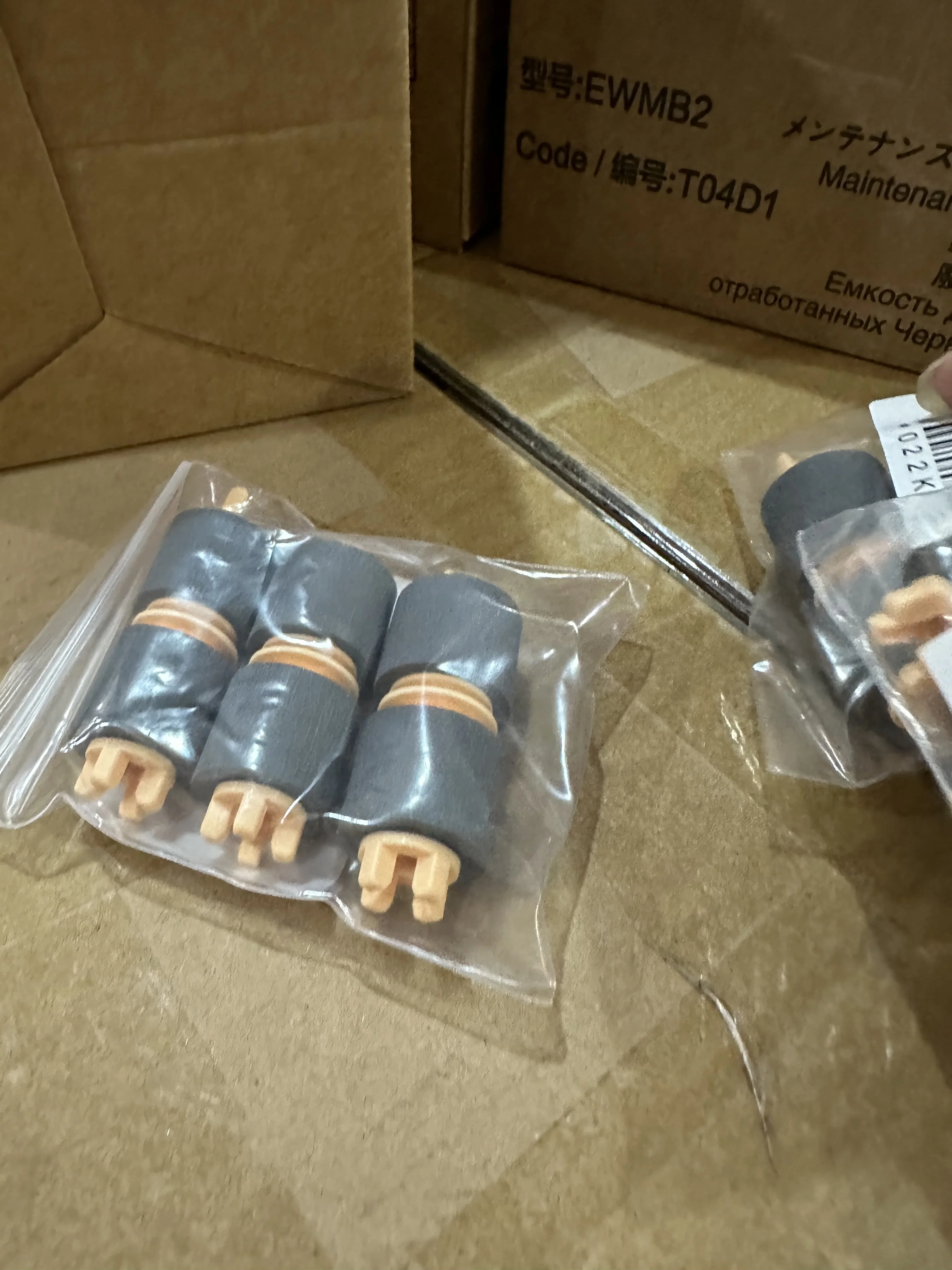 

36 роликов подачи бумаги для Xerox WorkCentre 5335 7525 7535 7775 5325 7655 7665 7675 7755 7765 5330 7425 7428 7435 7530 7545 7556