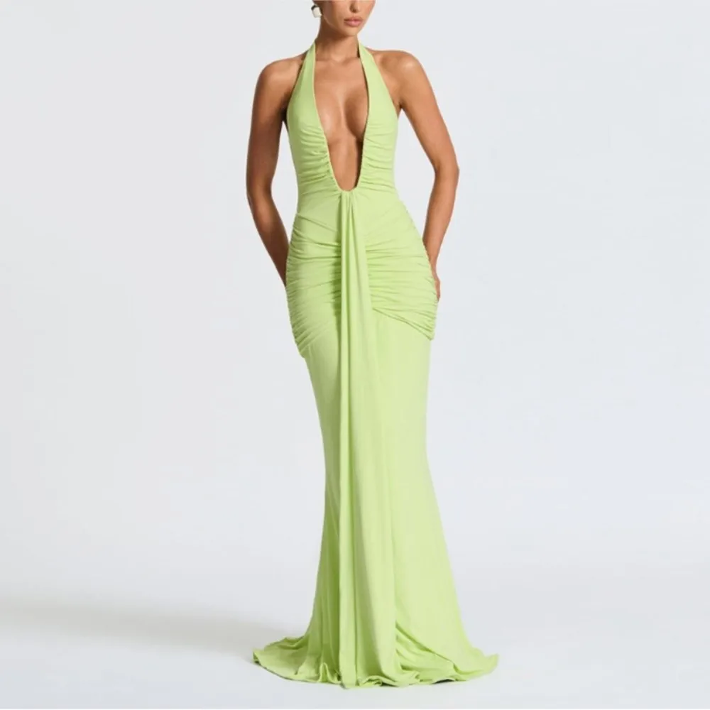 

Fashionable Backless Sleeveless One-shoulder Dress Solid Color Off Shoulder Temperament Neck Halter Vestido Vacation Trendy Chic