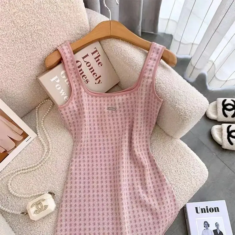 特大の女性服スリムセクシーなドレス夏ファッショナブルな印刷タンクトップドレス夏のトレンドトレンドボディコンミディドレス