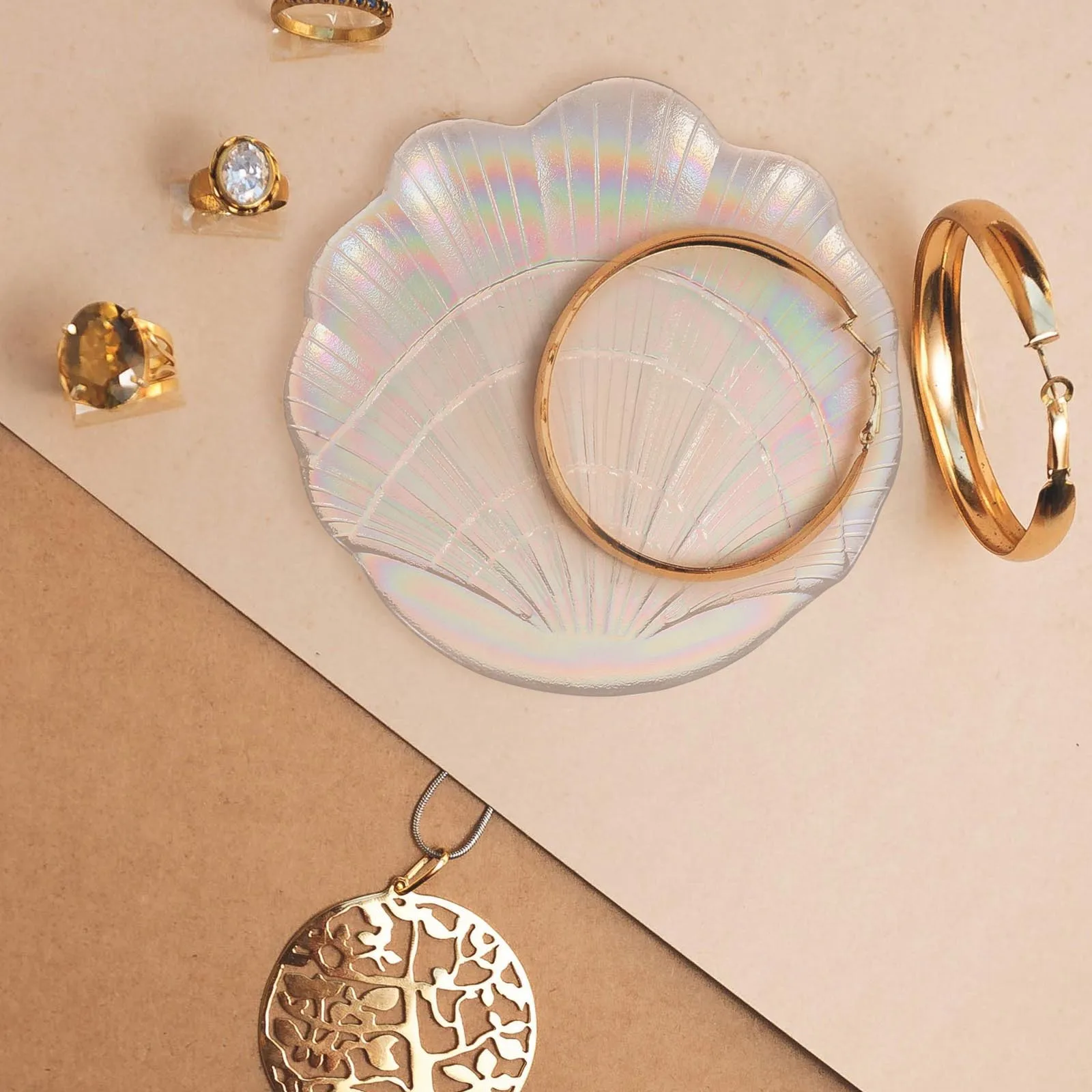 

1Pcs Shell Design Jewelry Storage Tray Fashion Organizer for Earrings Necklaces Rings Makeup Display Jewelry Dish