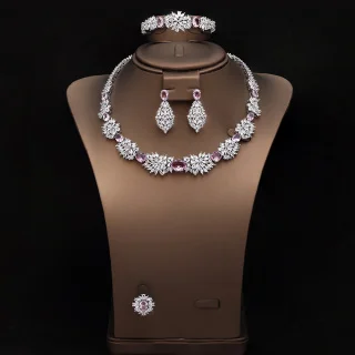 

HIBRIDE Sparkling Exquisite Set Charming Women Jewelry Necklace Earrings Bracelet Jewelry Decoration Wedding Party Gift 1054