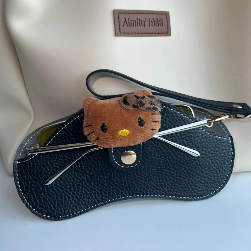 Kawaii Sanrio Hello Kitty collar botón gafas bolsa dibujos animados Kt gato viaje gafas de sol portátiles bolsas de almacenamiento niñas regalo de cumpleaños