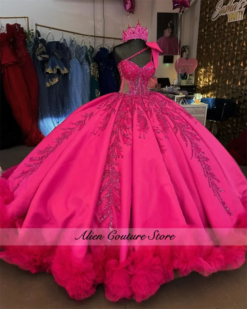 

Hot Pink One Shoulder Applique Quinceanera Dresses 2025 Ball Gown With Bow 15 Years Old Graduation Party Gowns Mexican Customize