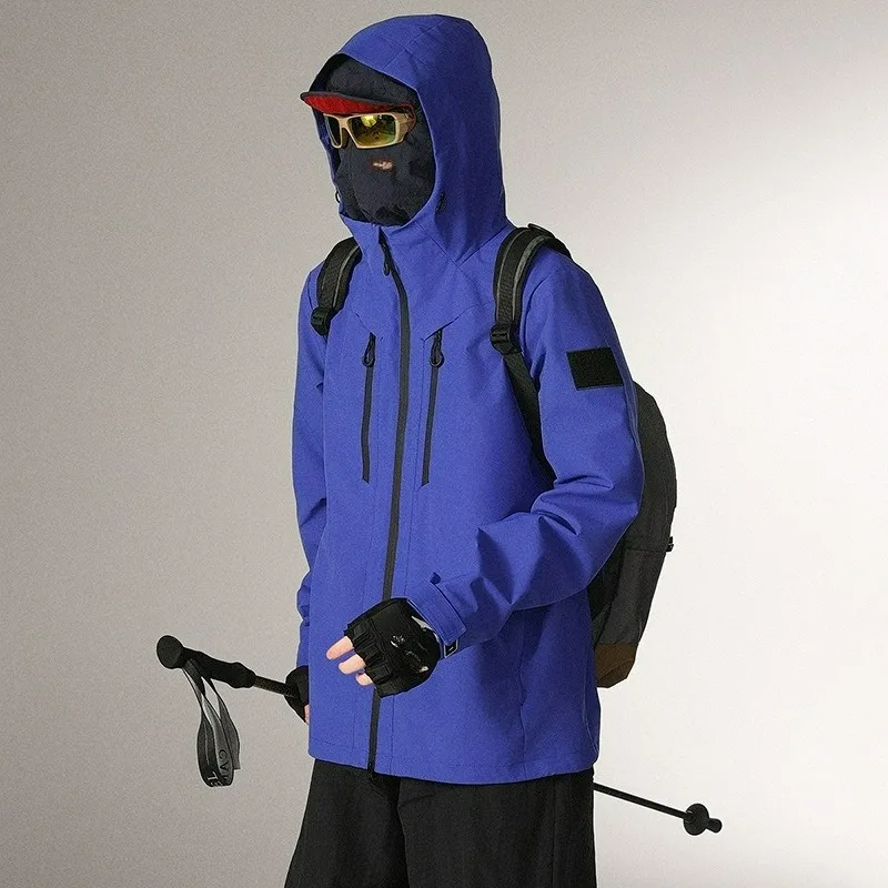 

Men's Mountaineering Charging Windproof Waterproof Warm Camping Outdoor Hiking Training Hunting Men's Sports Charging Clothes
