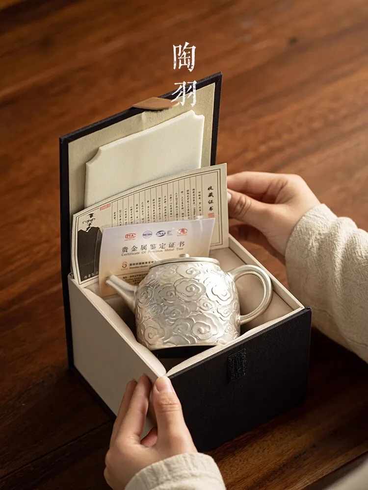 

Позолоченный серебряный 999 пробы, золотая рыбка, игровой пузырьковый чайник, фильтр, бытовой один горшок, две чашки, позолоченный серебряный чайный сервиз, подарочная коробка