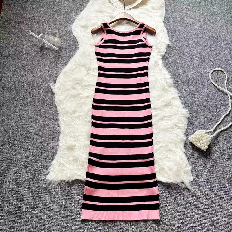 قطاع Ins موضة الوردي مثير حزمة الوركين Bodycon فستان سيدة التطريز المشارب محبوك السباغيتي الأشرطة وتتسابق فستان طويل النساء