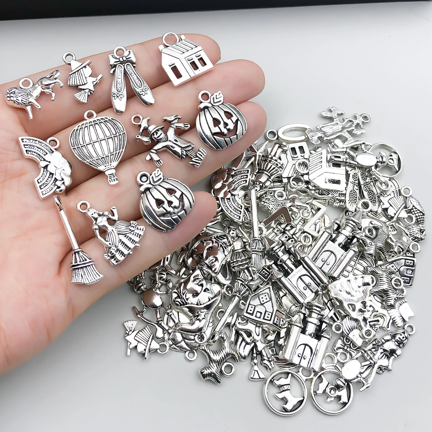 75-Piece Antique Silver Charm Set Inspired by the Wizard of Oz for Creating Unique Bohemian Jewelry And Accessories